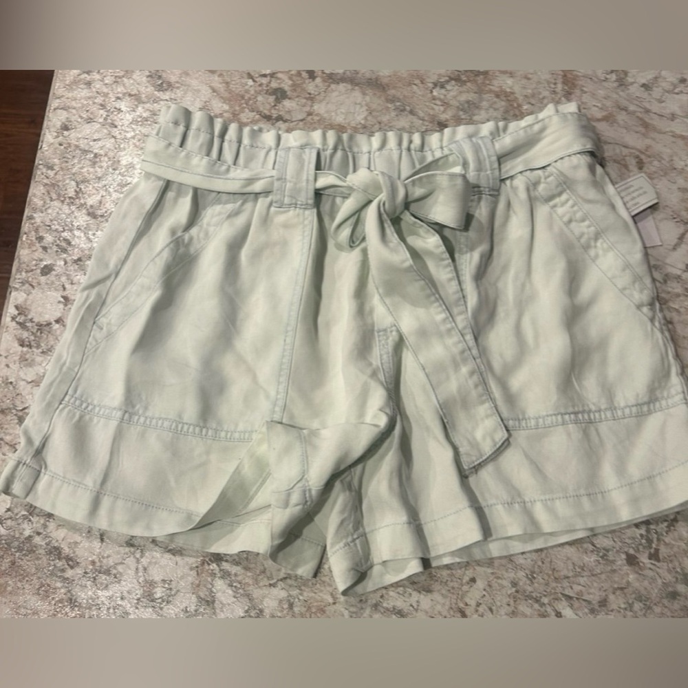 Time and Tru High Rise Pull-On Shorts Medium NWT